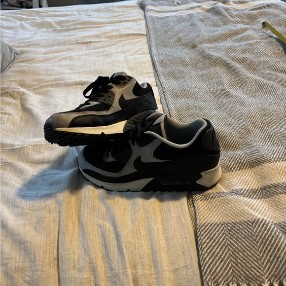 Men’s Air Max - Picture 4 of 5